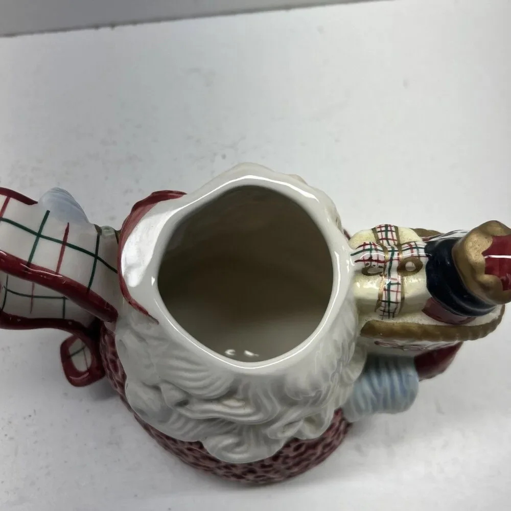Vintage Santa Claus Tea Pot‎ by Avon Christmas Decor
